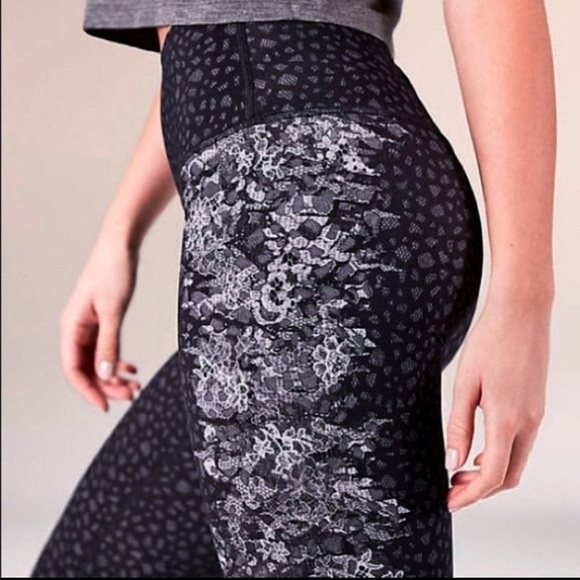 lululemon athletica Pants - Like New Rare Lululemon Forster Rohner Wunder Under Leggings Nulux Pant Leggings